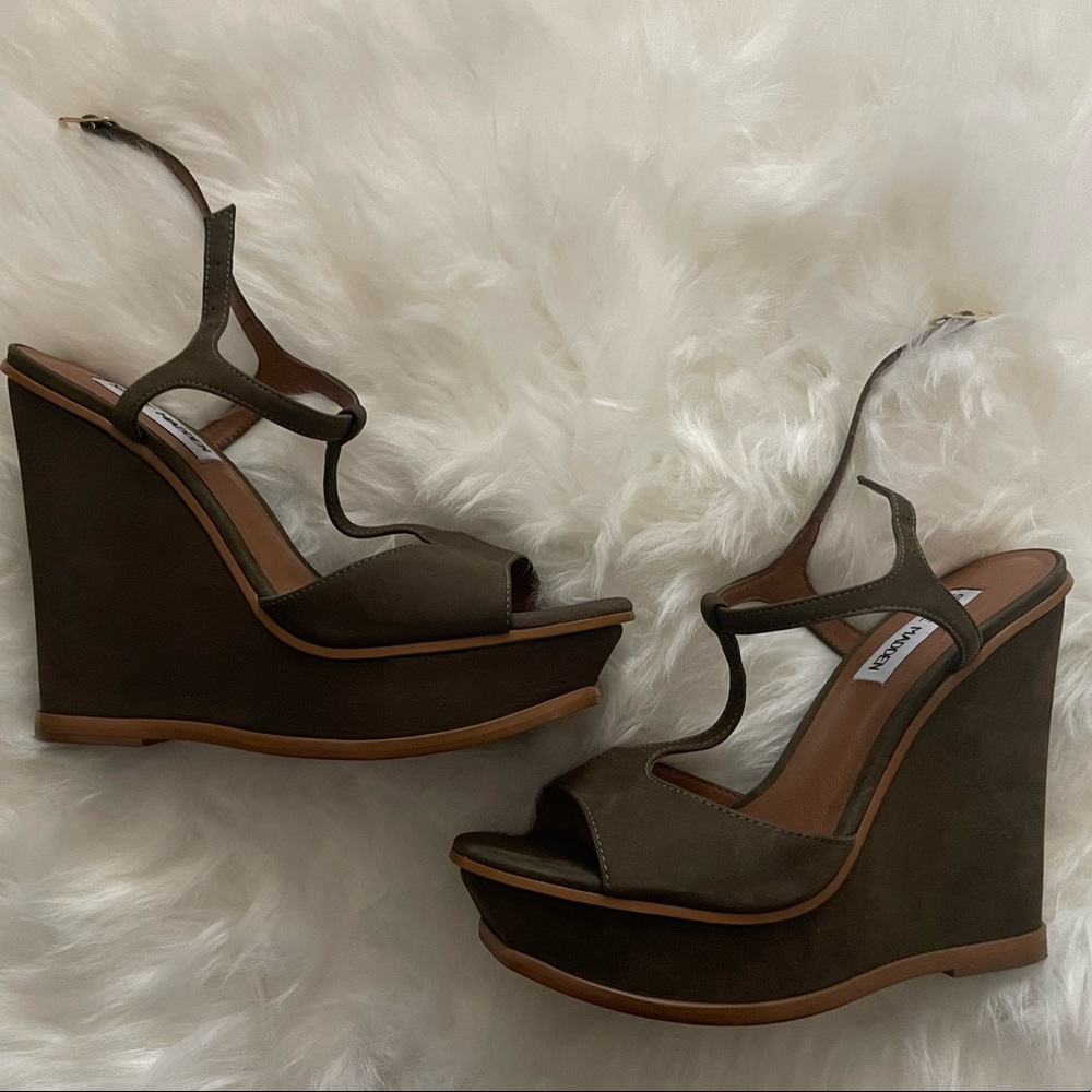 Steve Madden Wedges